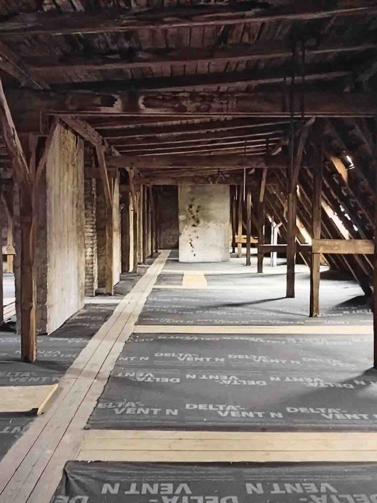 exposed timber room truss